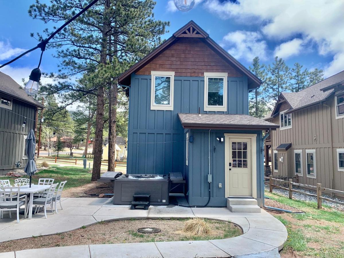 Black Bear Cabin With Hot Tub Woodland Park Exteriér fotografie